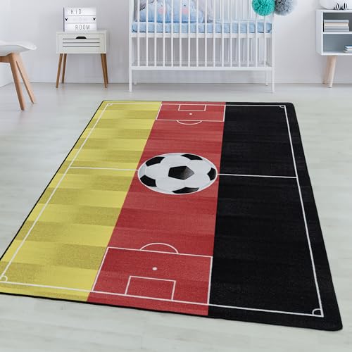 SIMPEX KinderTeppich, Fußballstadion Deutschland, Teppich Rot, 140 x 200 cm, Teppich für Kinder,...