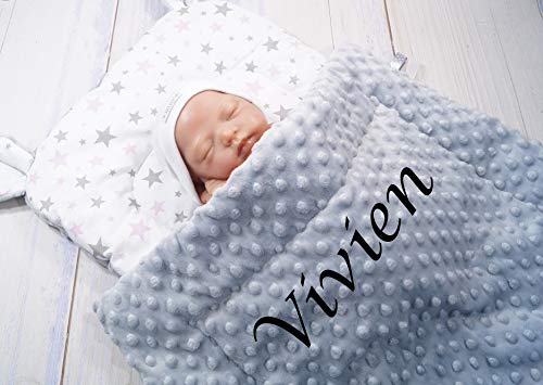 Generisch Zweilagige Decke mit Namen + Kissen mit Ohren - Baumwolle - Kinderwagen - Minky - 50x75 cm - (Hellgrau - Sternen 5)