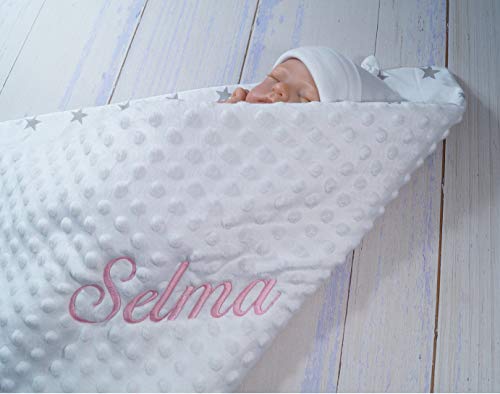 Babydecke mit Namen und Datum bestickt MINKY Baumwolle Füllung (Weiss - Sternen)