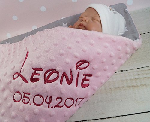 Babydecke mit Namen und Datum bestickt MINKY Baumwolle Füllung (75 x 100 cm, Sterne 2 - Hellrosa) (900101)