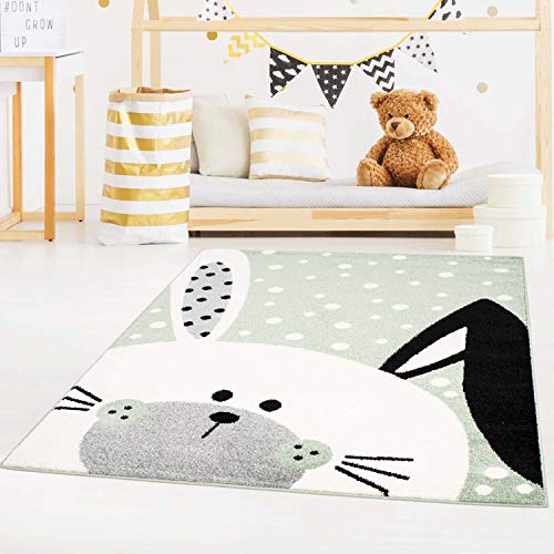 carpet city Kinderteppich Hase Grün 140 x 200 - Weiß Gepunktet - Kinderzimmer-Teppiche Tiermotiv